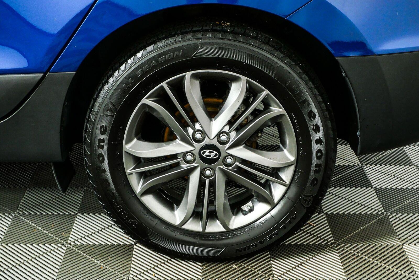 Used 2014 Laguna Blue Metallic Hyundai SE image 33