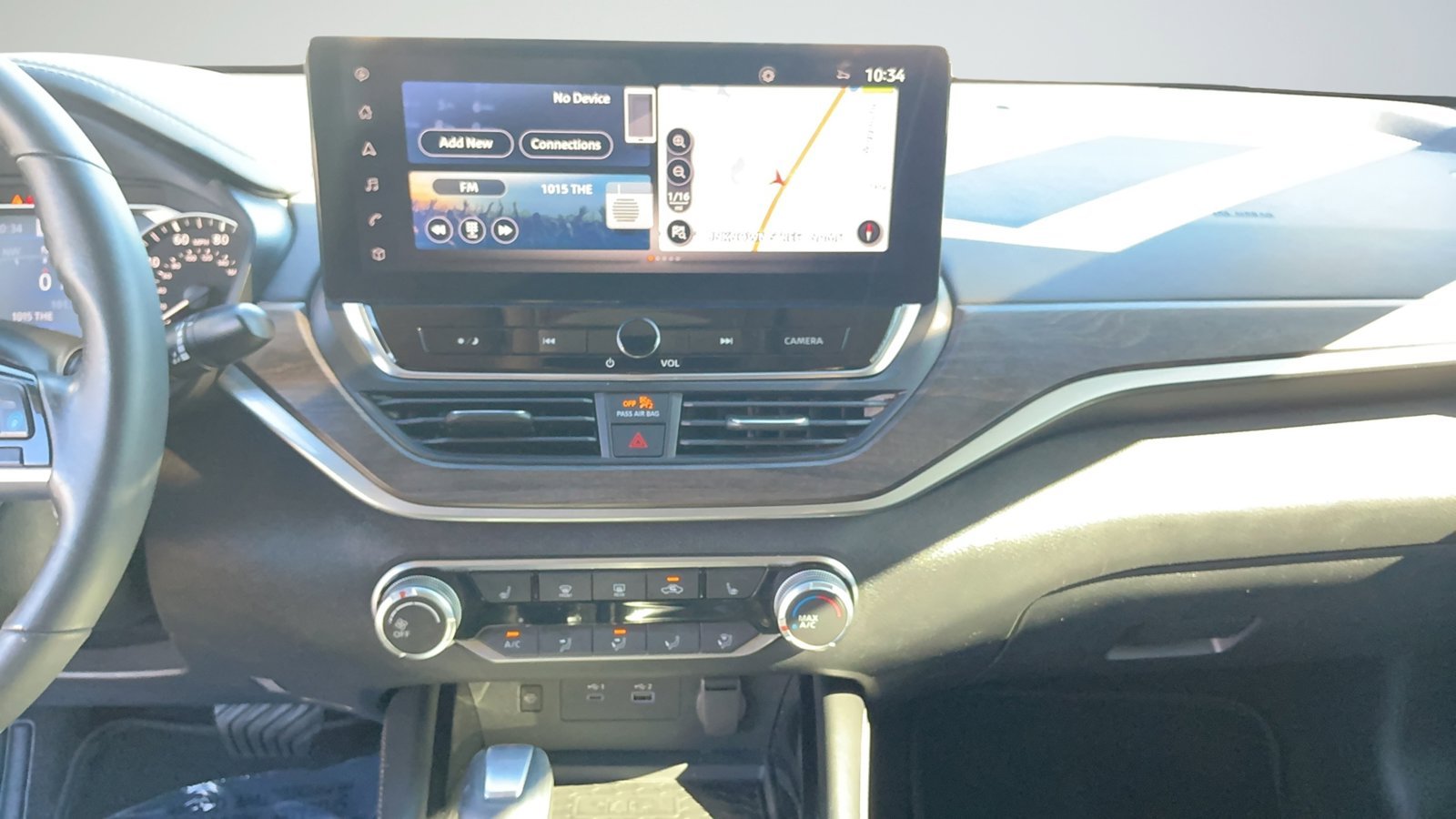 Used 2023 Silver Nissan 2.5 SV image 39