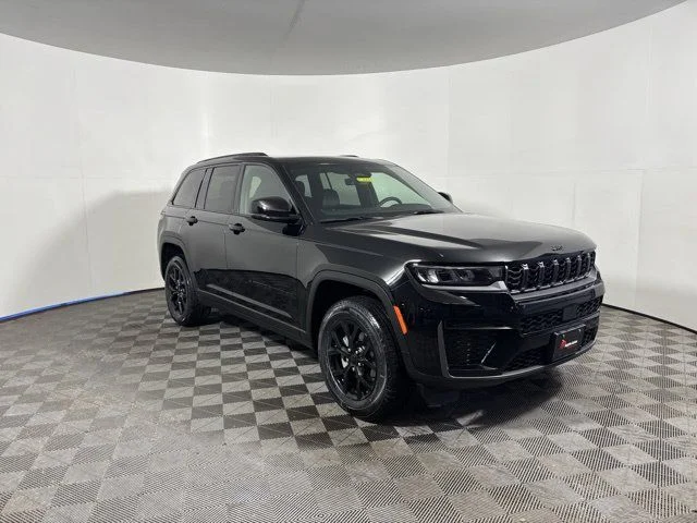 2026 Jeep Grand Cherokee Altitude