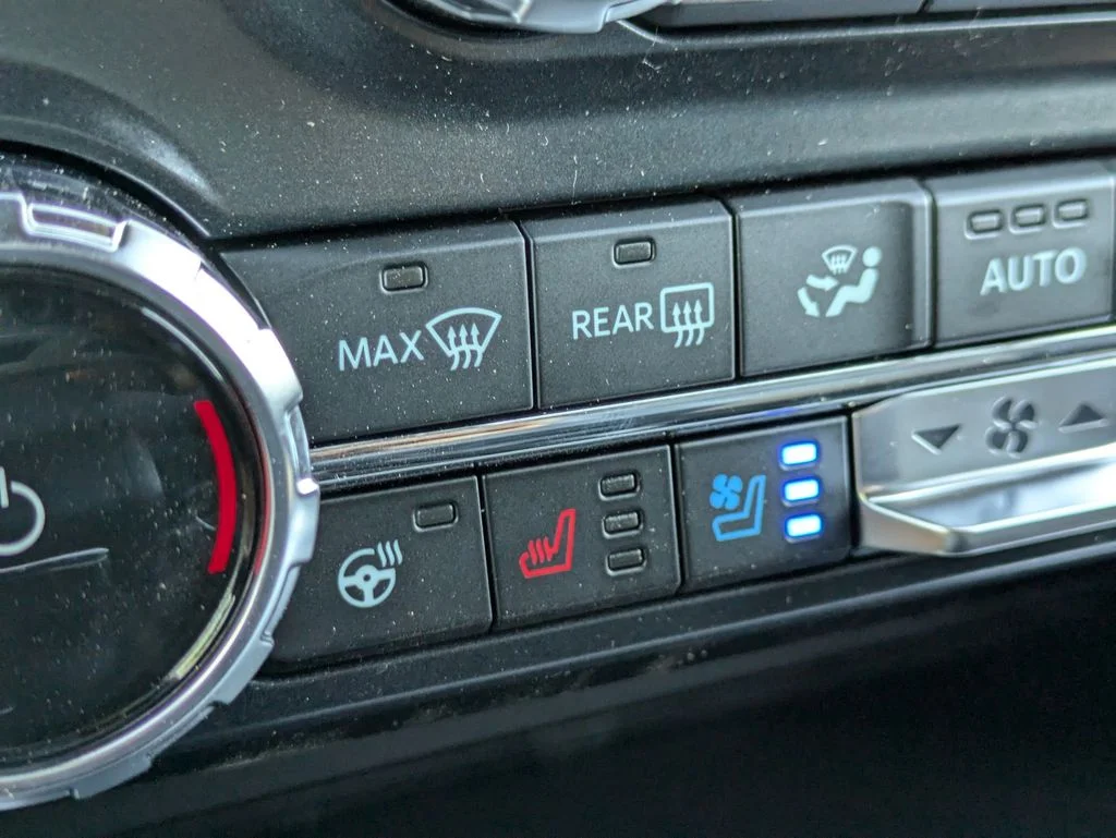 New 2026 Carbonized Gray Metallic Ford Lariat image 24