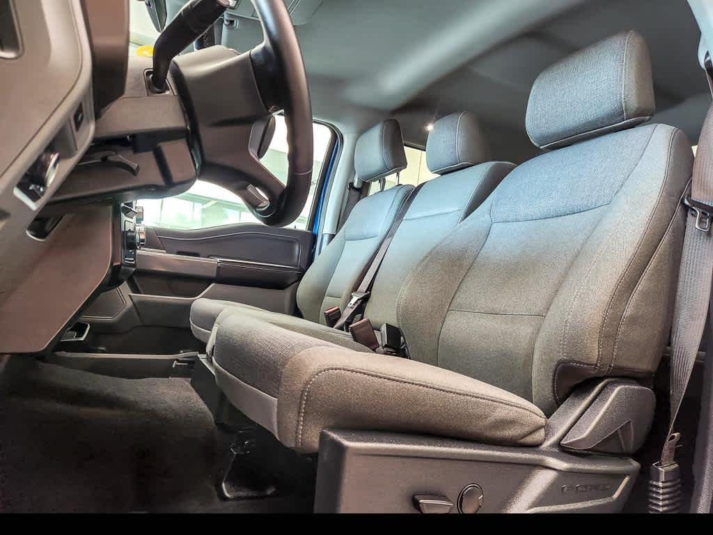 2025 Ford F-150 XLT - Photo 9