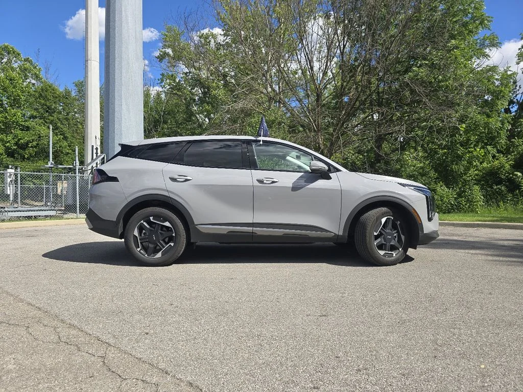 New 2026 Gray Kia S image 17