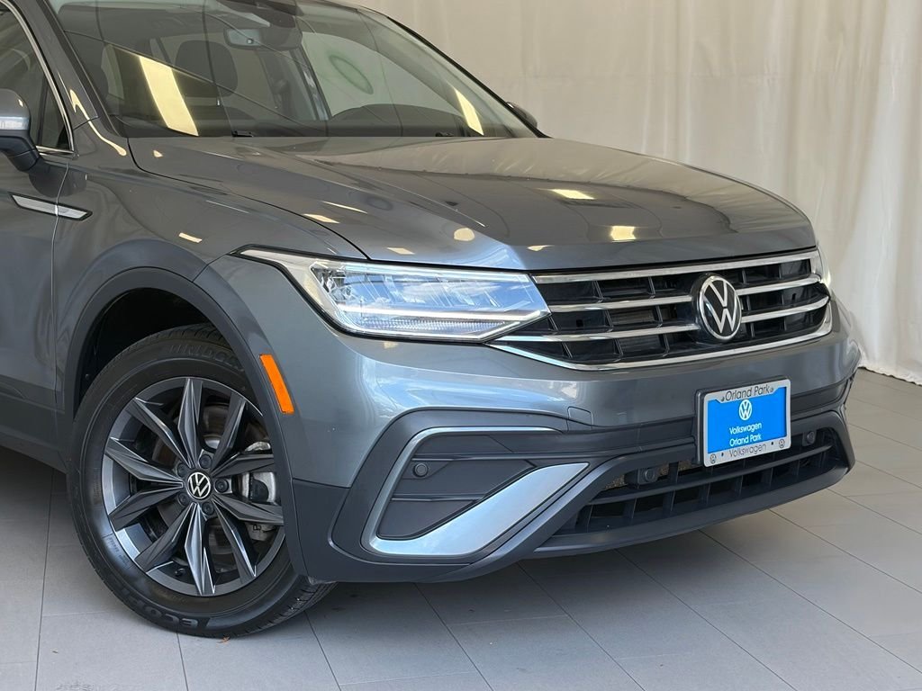 Certified Used 2023 Platinum Gray Metallic Volkswagen 2.0T SE image 4