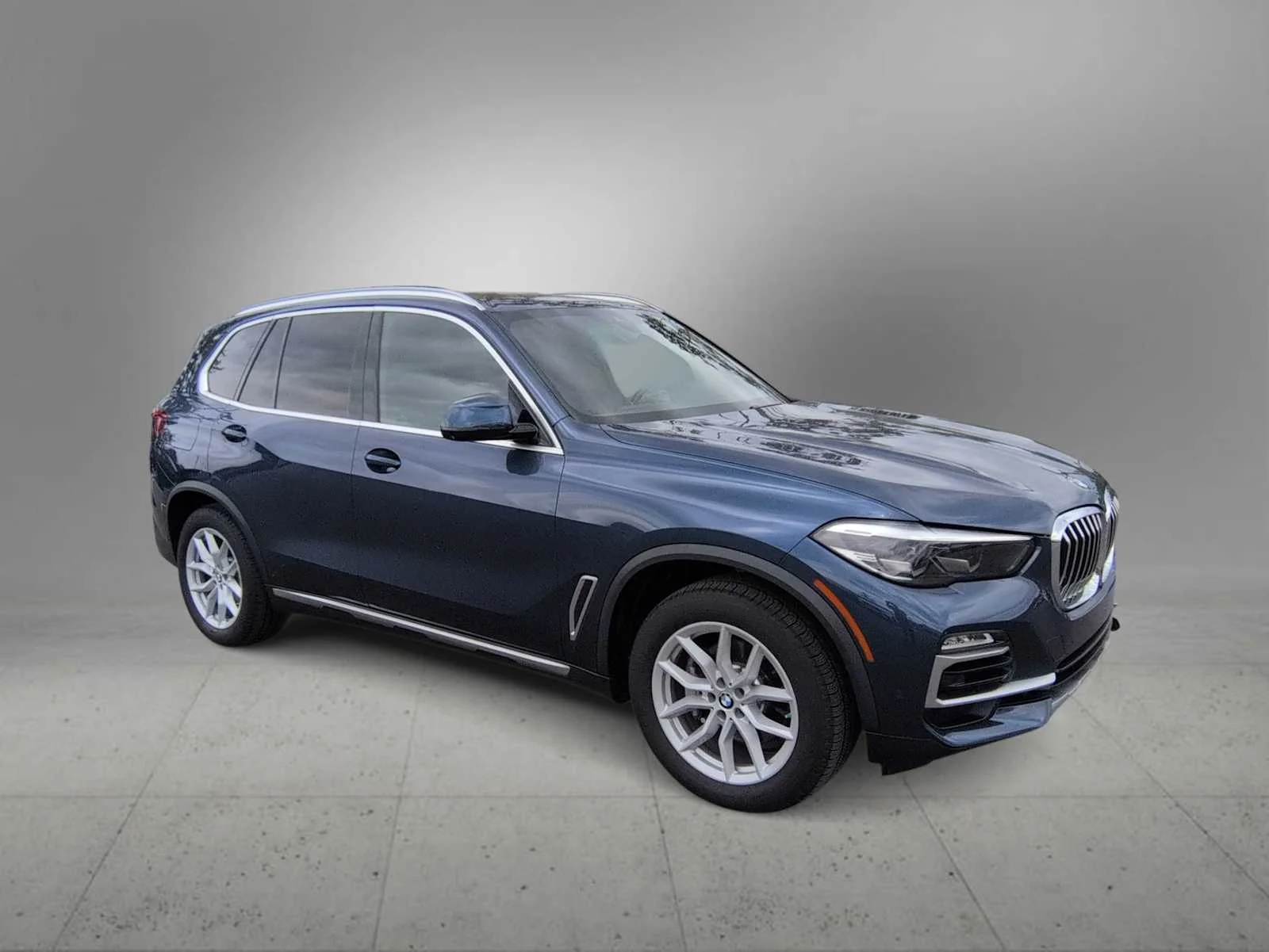 Used 2019 Phytonic Blue Metallic BMW xDrive40i image 2