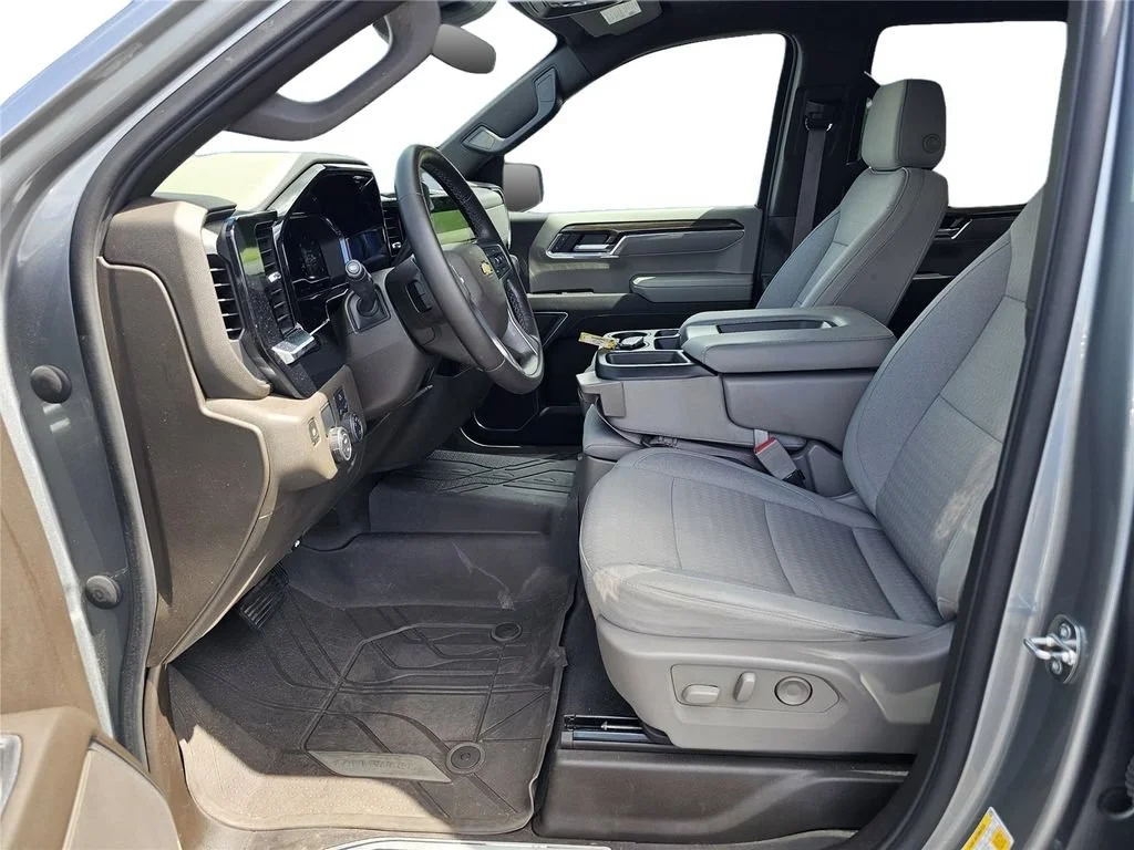 Used 2023 Sterling Gray Metallic Chevrolet LT image 15