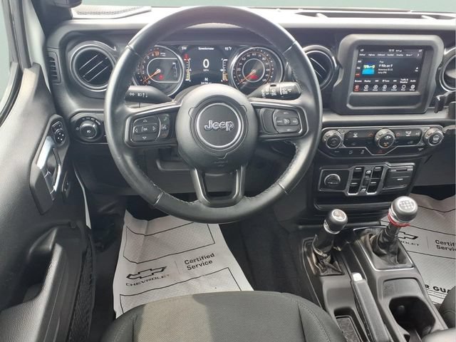 Used 2022  Jeep Unlimited Sport Altitude image 5