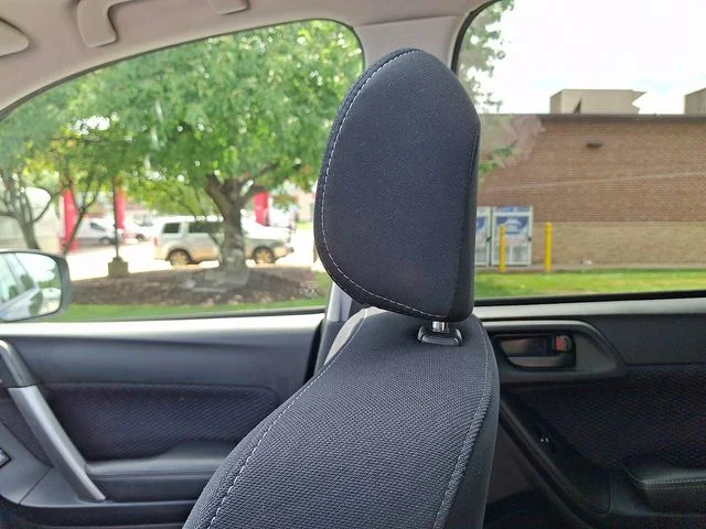 Used 2018 Black Subaru 2.5i Premium image 17