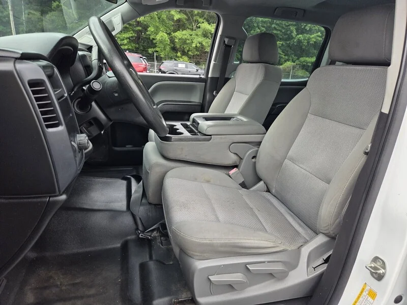 Used 2018 Summit White CHEVROLET WORK TRUCK image 9