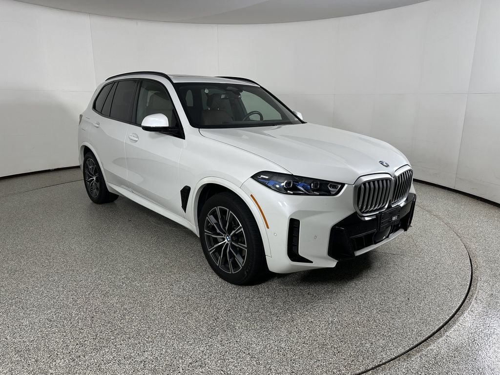 Certified Used 2025 Mineral White Metallic BMW xDrive40i image 4