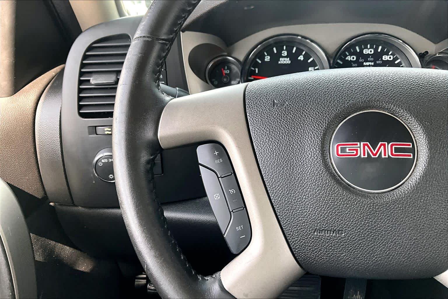 Used 2013 Fire Red GMC SLE image 23
