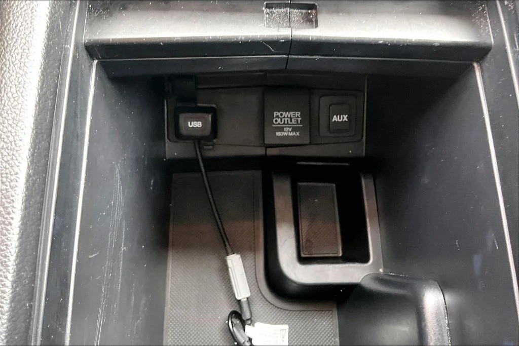 Used 2014 Black Honda LX image 16
