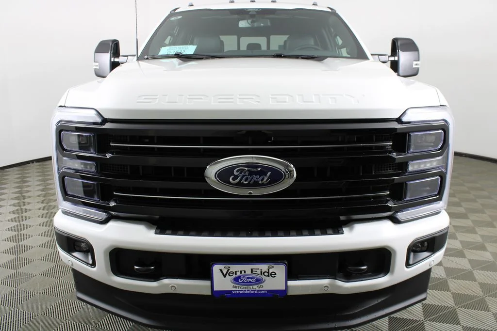 New 2026 White Ford Platinum image 2