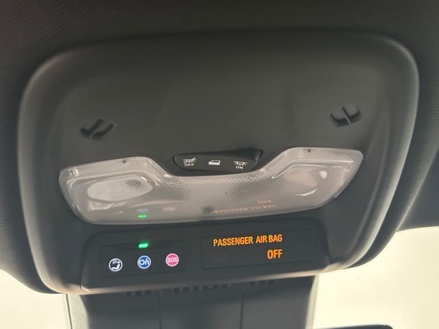 Used 2025 Black Chevrolet Trail Boss image 28