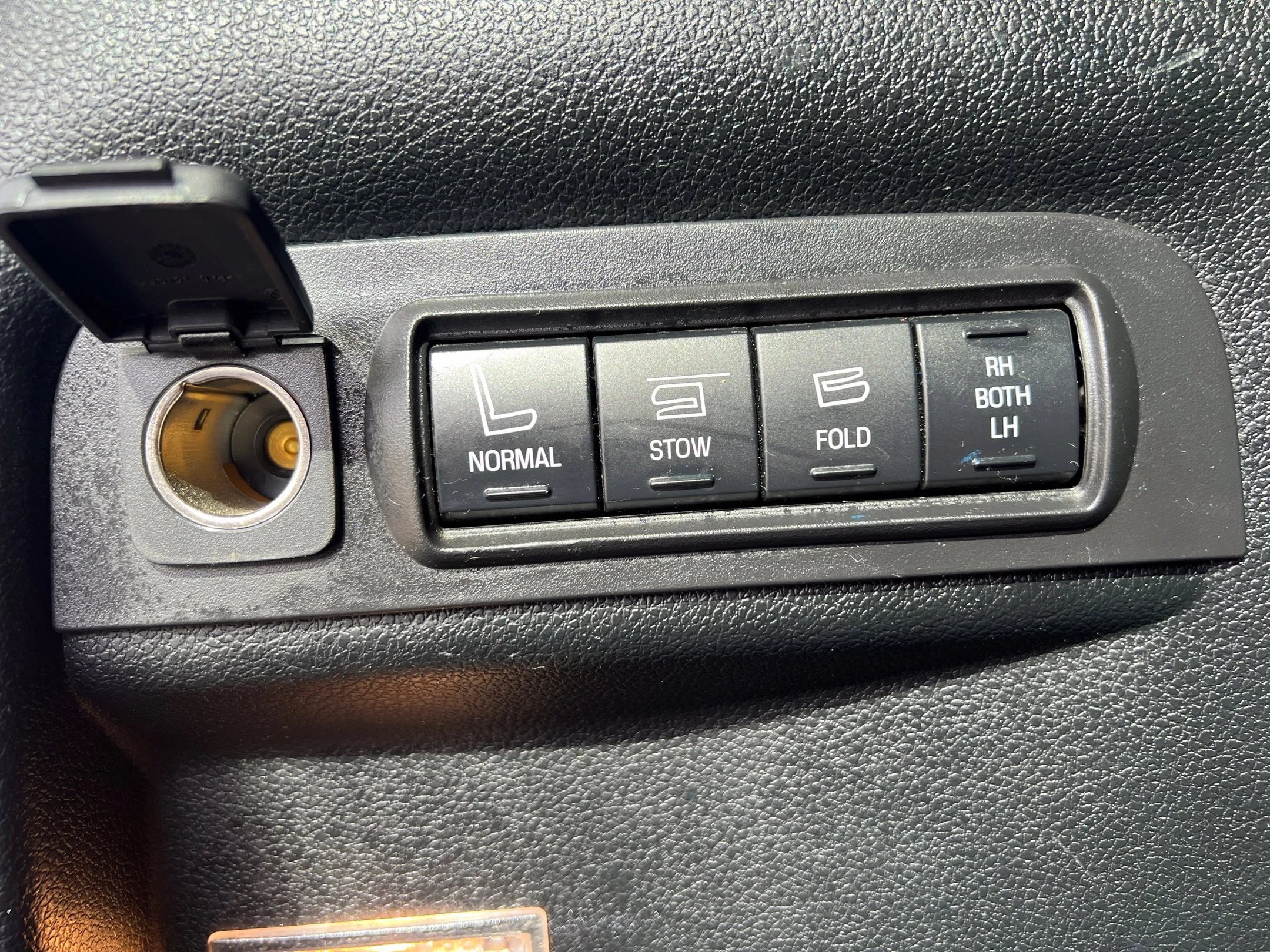 Used 2019 White Ford Sport image 33