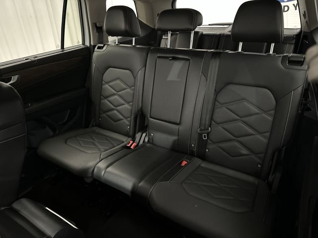 Used 2024  Volkswagen 2.0T SE w/Technology image 27