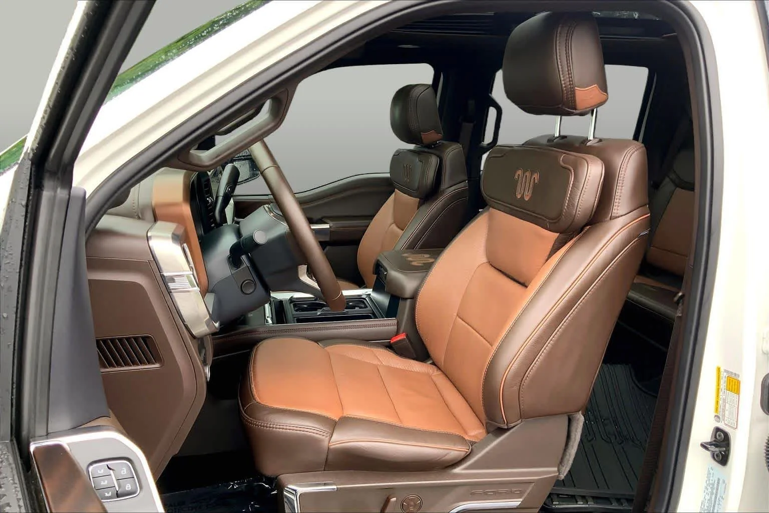 Certified Used 2024 Star White Ford King Ranch image 9