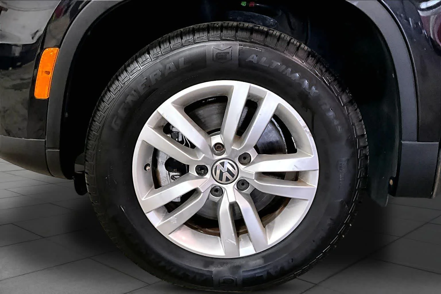 Used 2017 Deep Black Pearl Volkswagen S image 11
