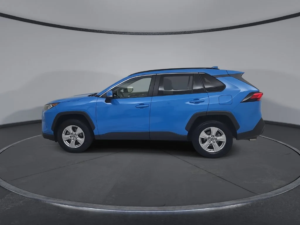 Used 2019 Blue Toyota XLE image 11