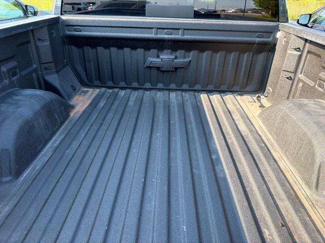 Used 2019 SHADOW GRAY METALLIC Chevrolet RST image 8