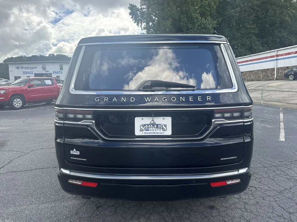 Used 2023 Black Jeep Series III image 6