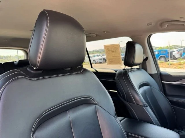 Used 2023 Black Jeep Limited image 25