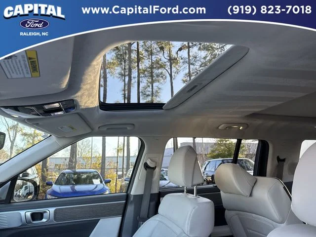 Used 2024 Silver Hyundai Calligraphy image 21