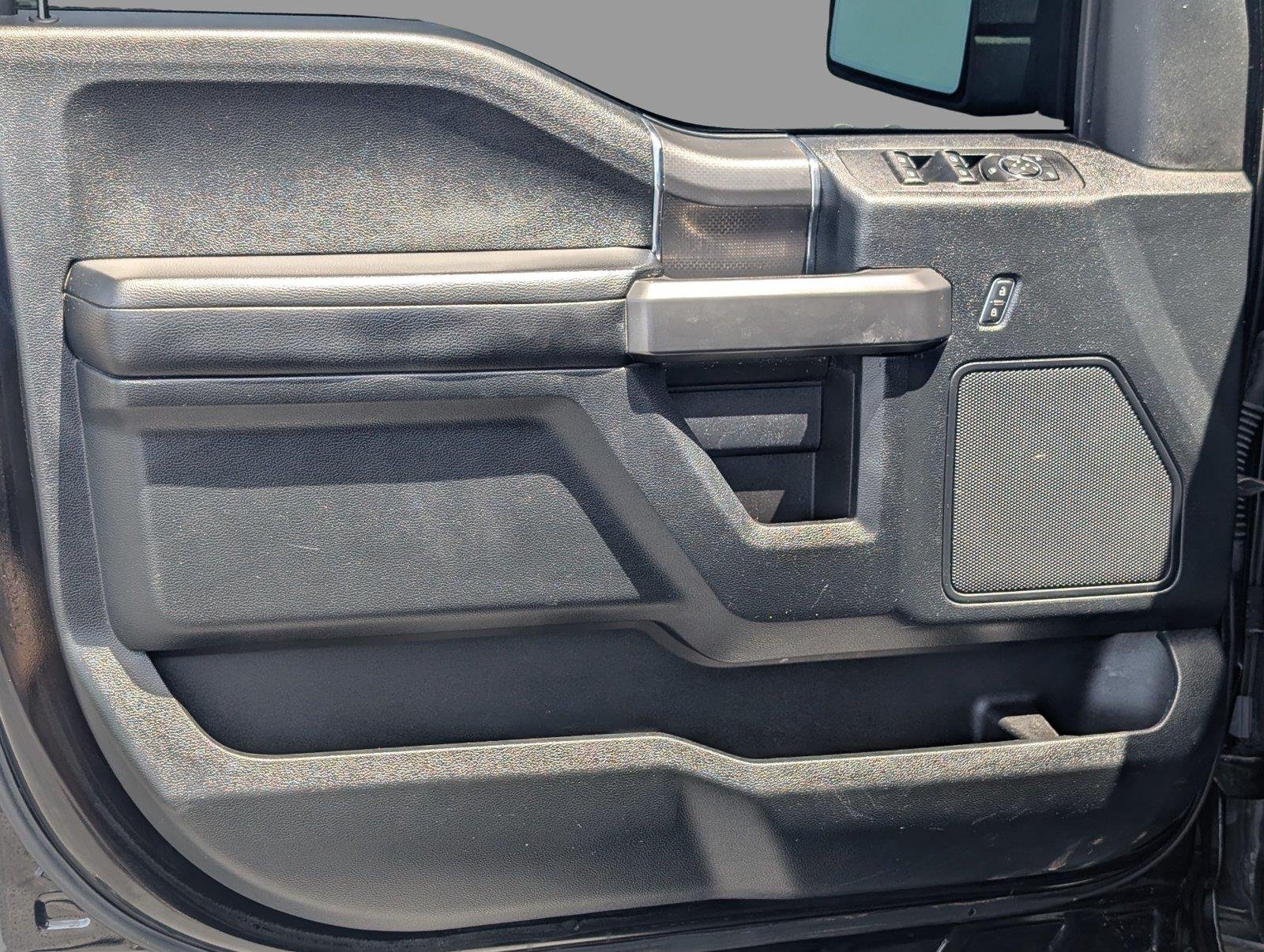 Used 2016 Shadow Black Ford XLT image 13