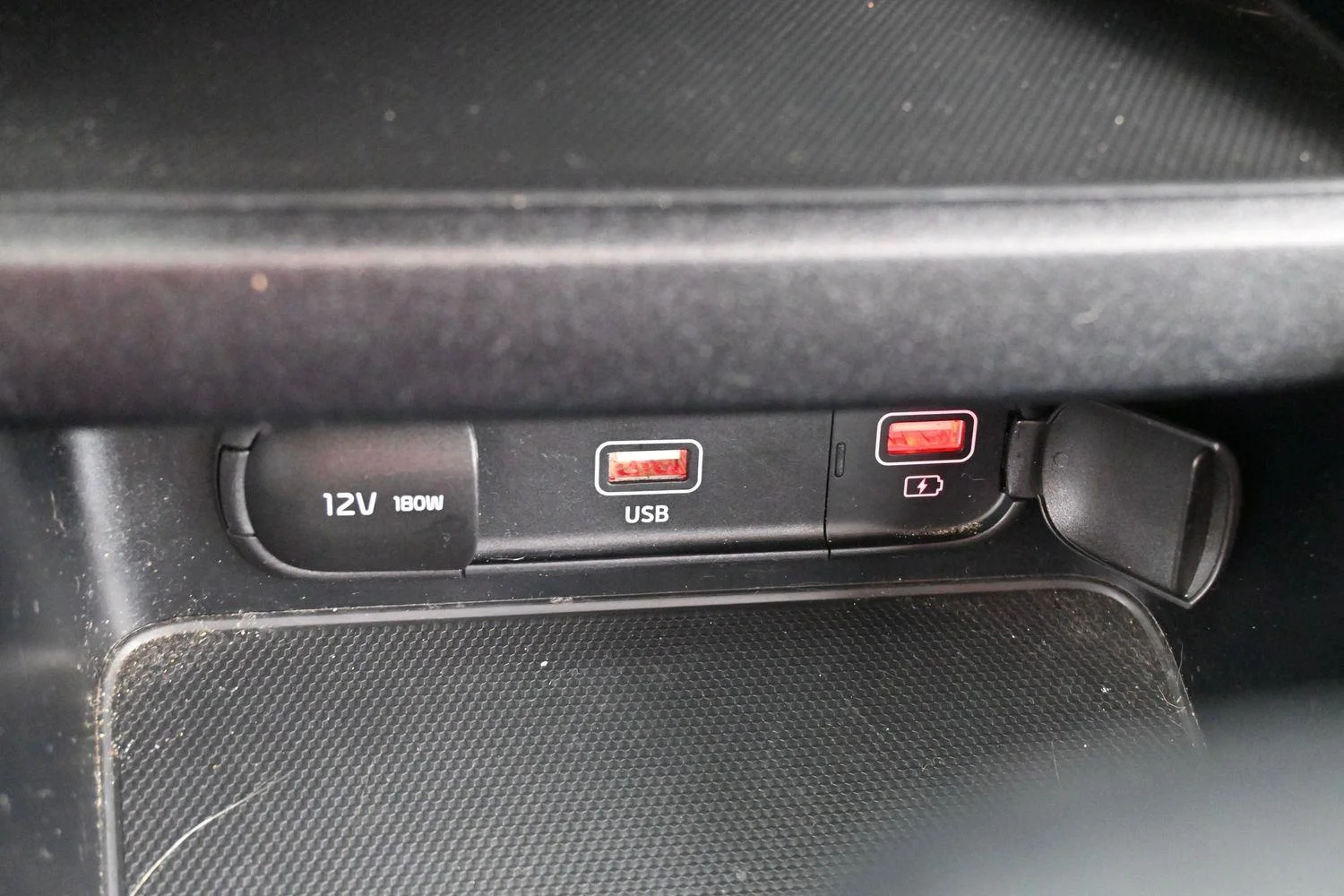 Used 2022 Gravity Gray Kia GT-Line image 24