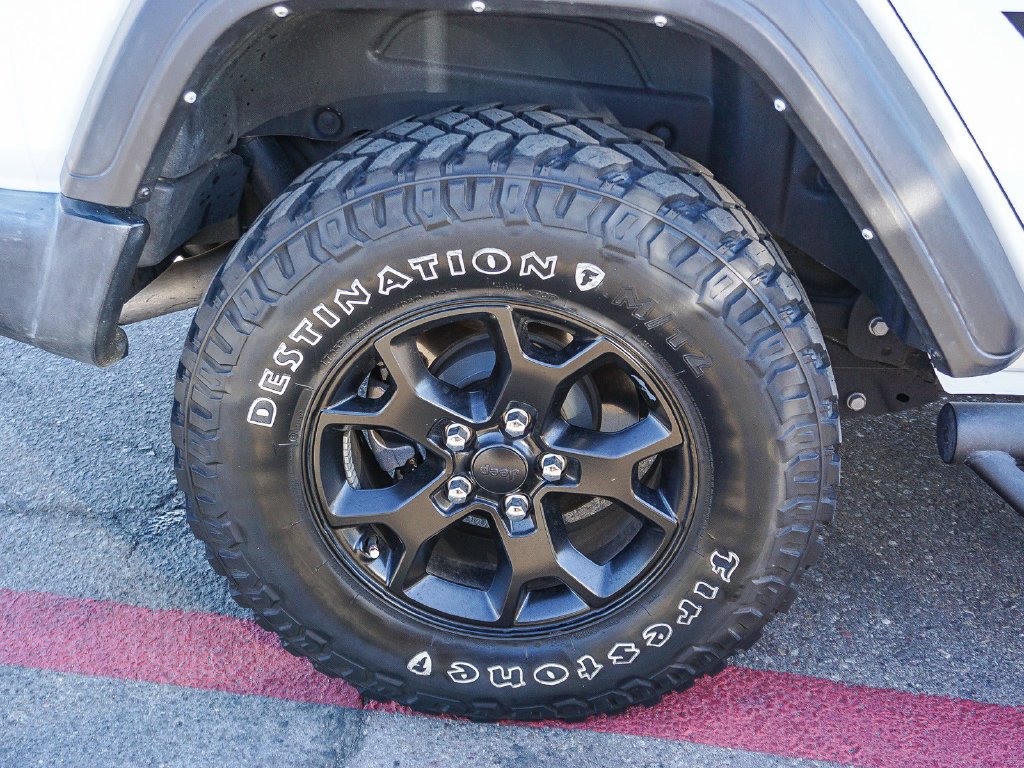 Used 2021 White Jeep Unlimited Willys image 8