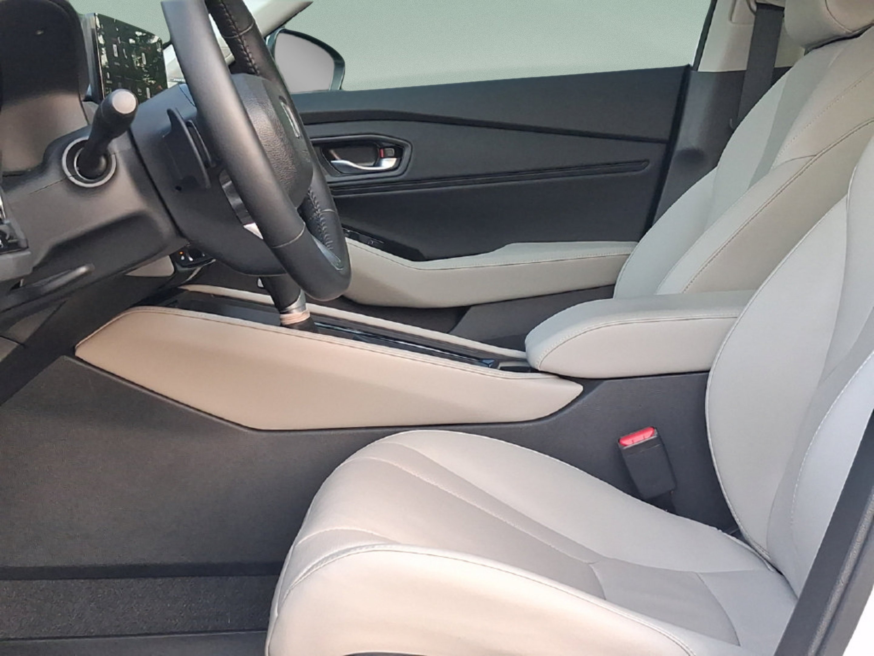 Used 2026 White Honda Touring image 11