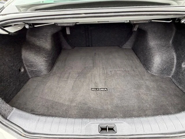 2025 Nissan Altima SV - Photo 16