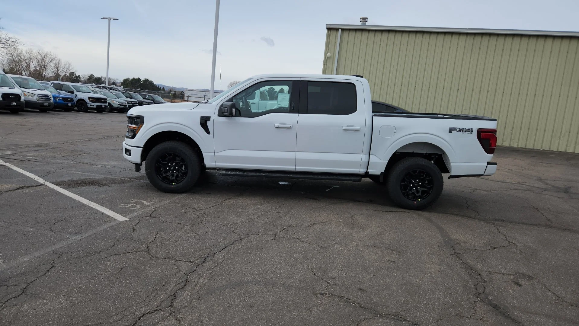 New 2026 Oxford White Ford XLT image 7