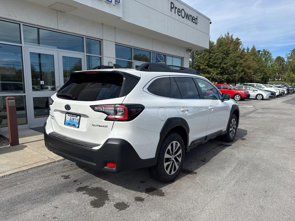2025 Subaru Outback Premium photo 2
