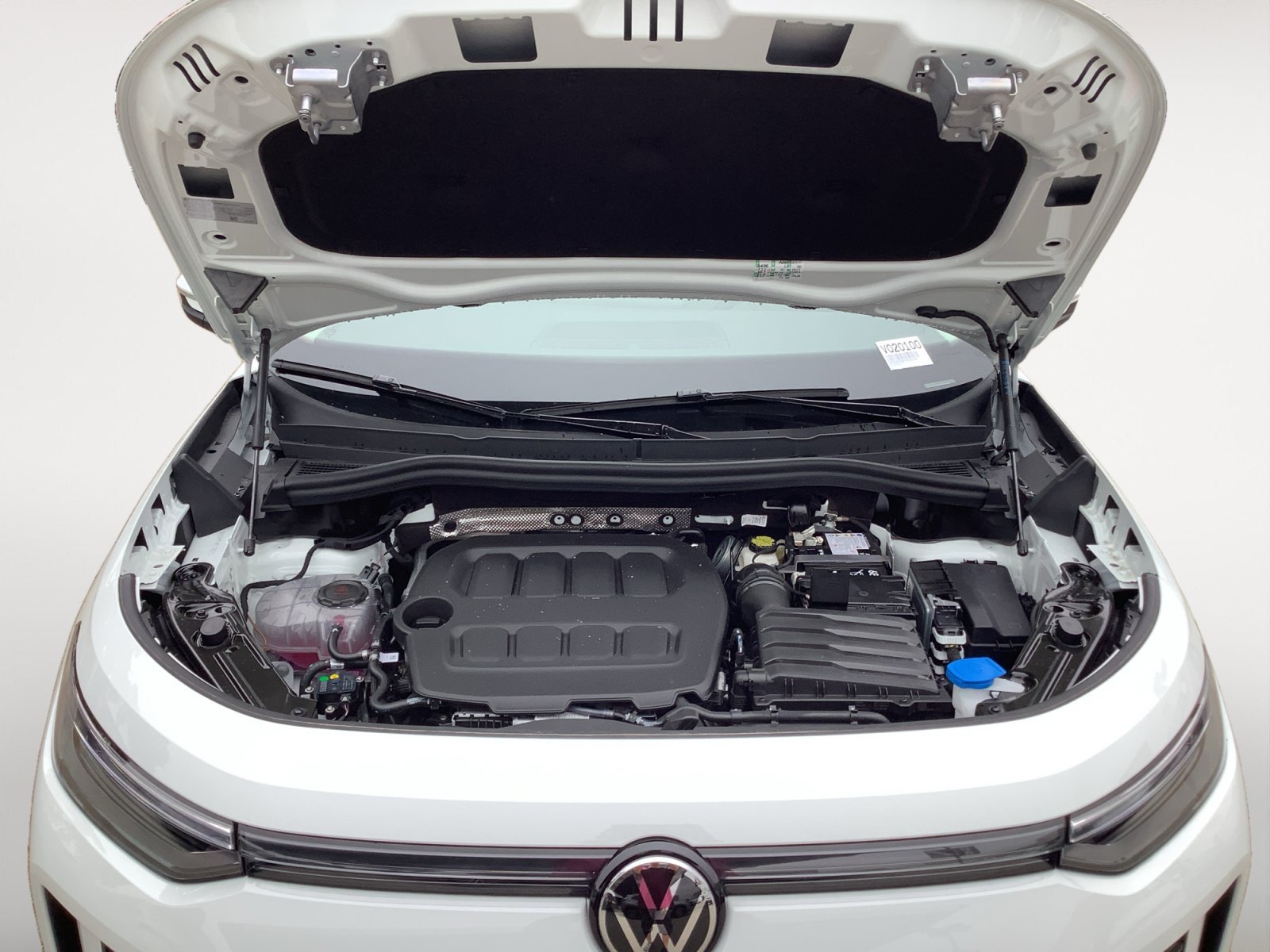 New 2026 PURE WHITE Volkswagen S image 11