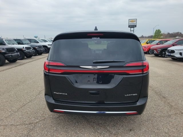 New 2026 Diamond Black Chrysler Limited image 26