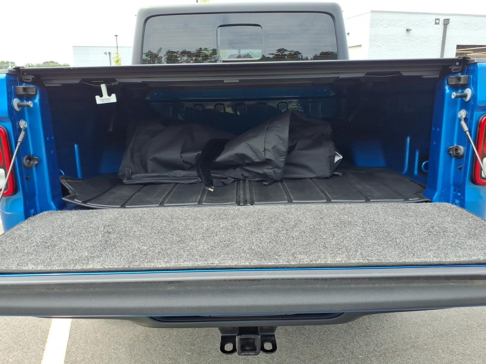 Used 2023 Hydro Blue Pearlcoat Jeep Sport image 33
