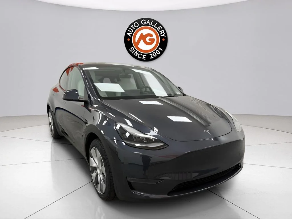 2024 Tesla Model Y Long Range Dual Motor All-Wheel Drive's photo