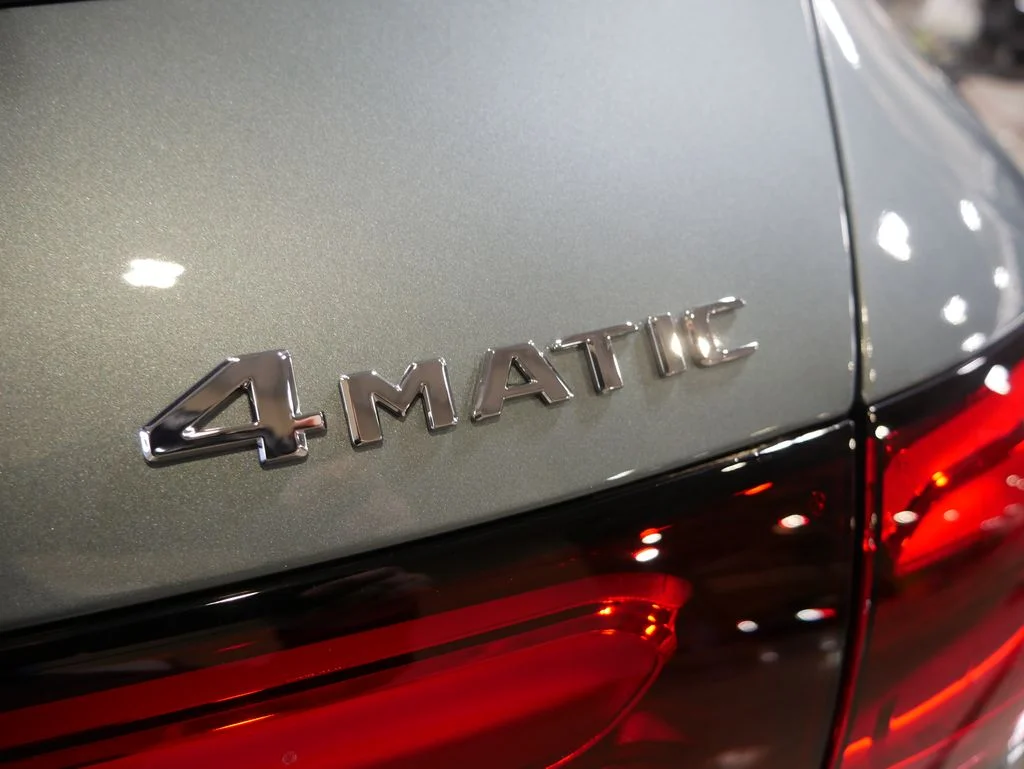 Certified Used 2026 Verde Silver Metallic Mercedes-Benz GLC 300 image 9