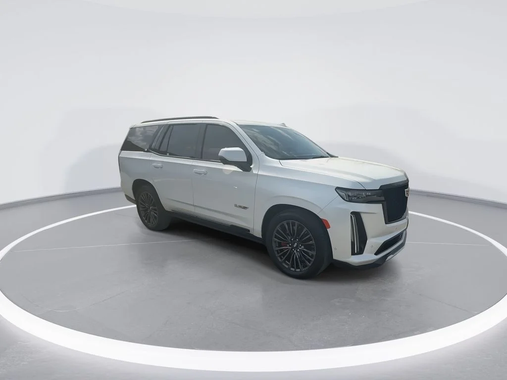 Used 2023 White Cadillac V-Series image 2