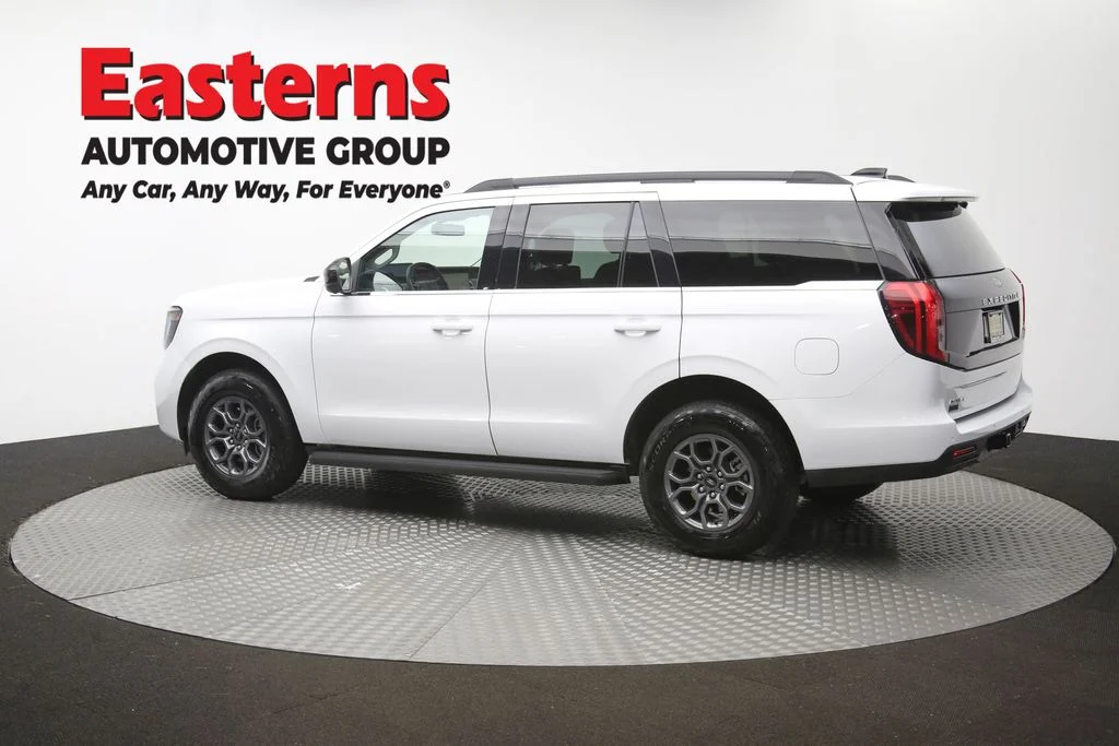Used 2025 White Ford Active image 62