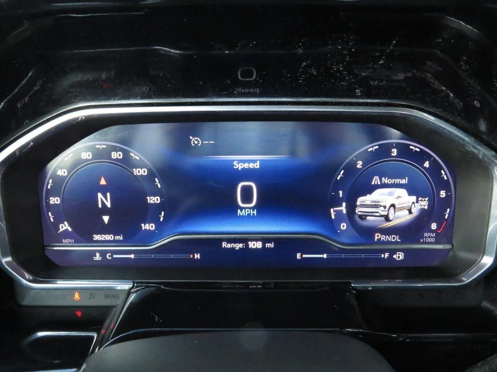 Used 2024 Summit White Chevrolet RST image 24