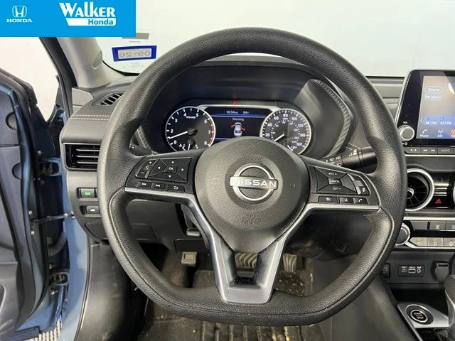Used 2025 Gray Metallic Nissan SV image 27