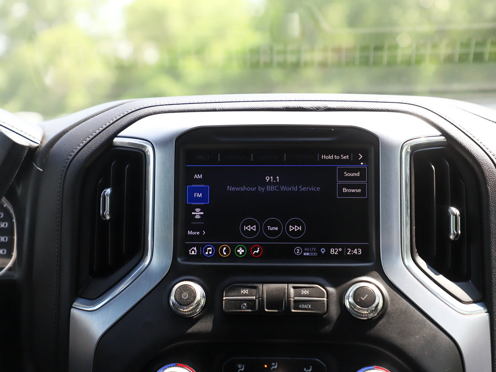 Used 2022 Summit White GMC SLT image 17
