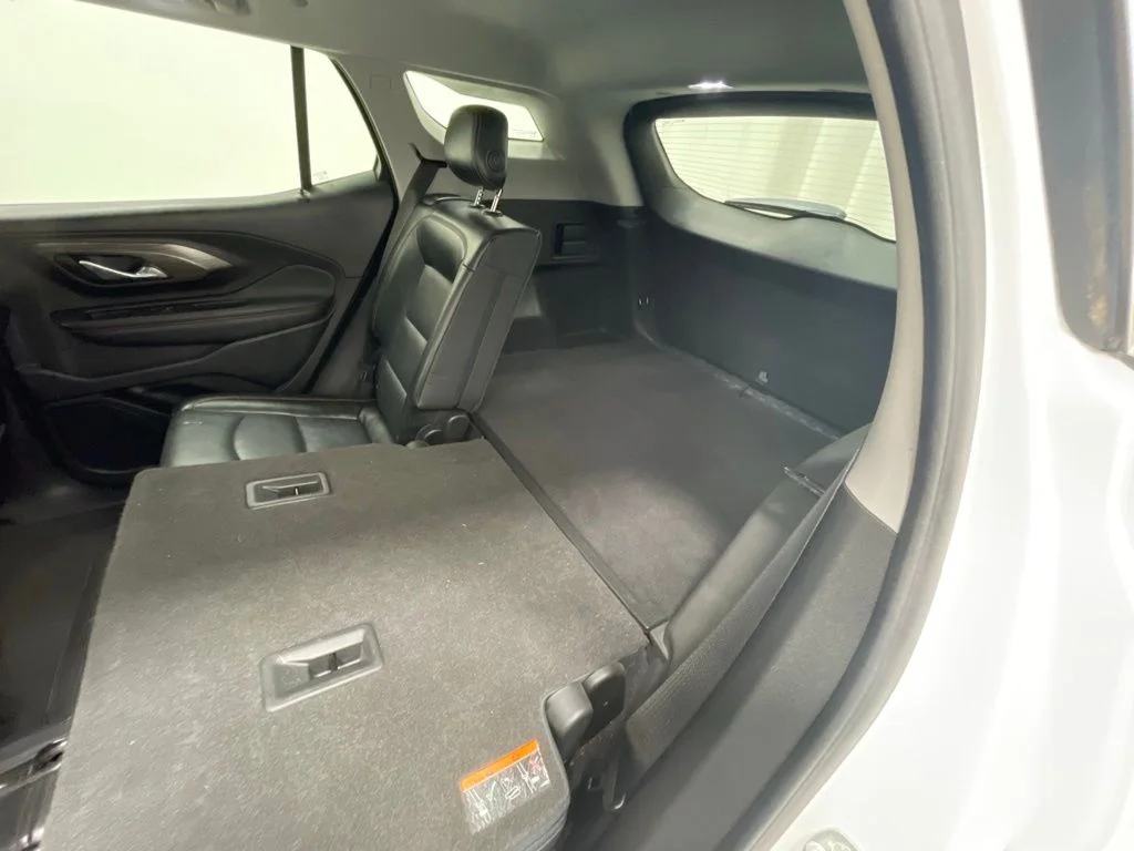 Used 2020 White GMC SLT image 11