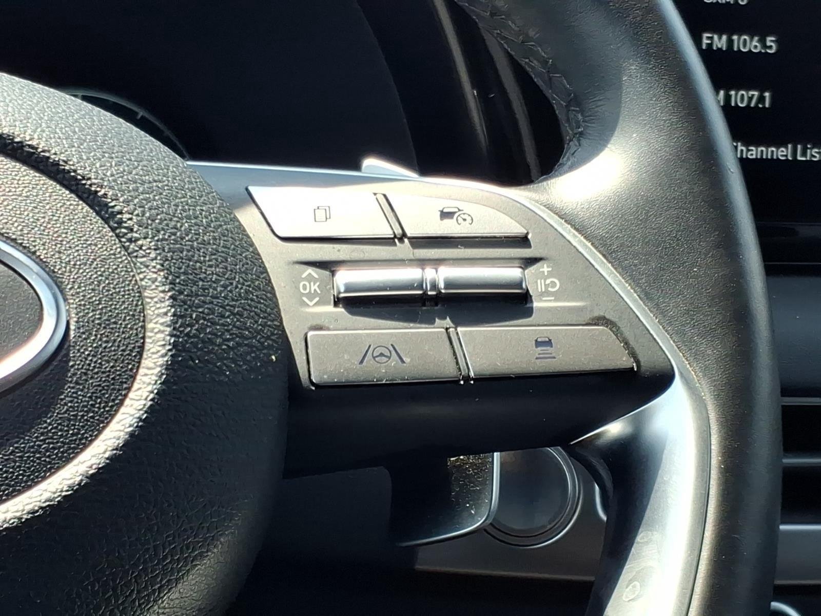 Used 2024 Moonlight Cloud Hyundai Limited image 29