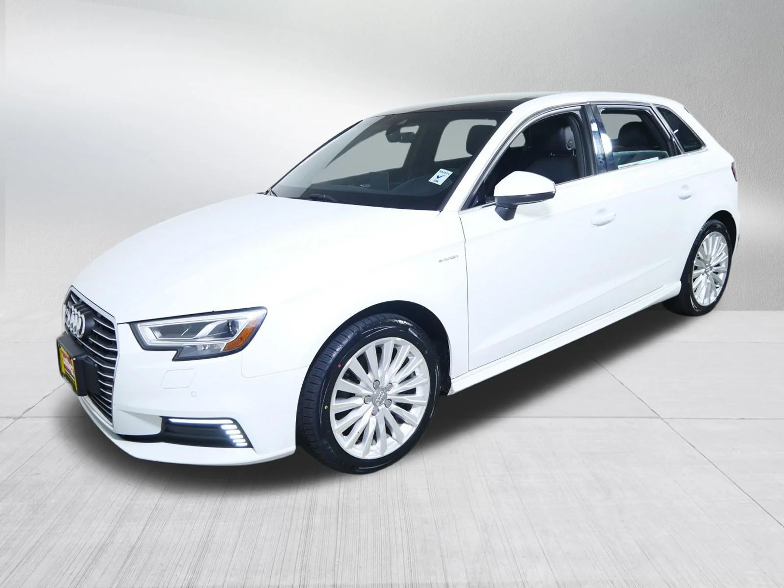Used 2018 Glacier White Metallic Audi Prestige image 3