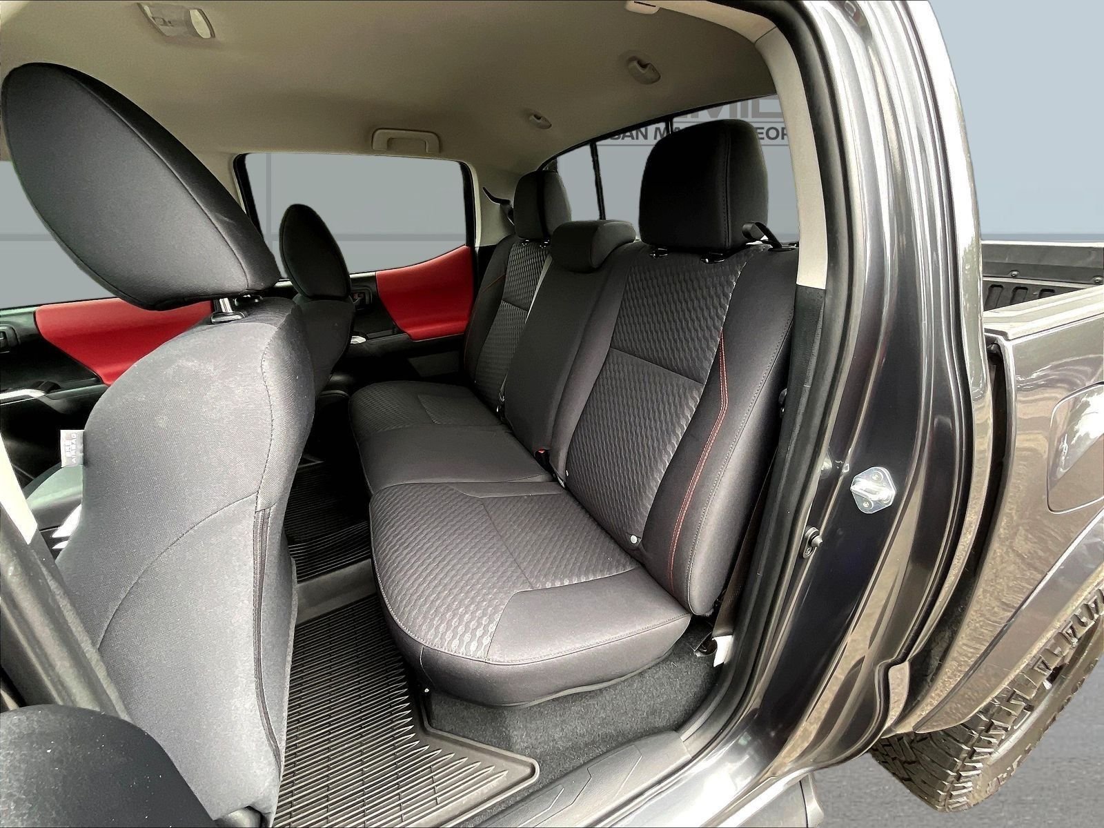 Used 2022 Gray Toyota SR5 image 25