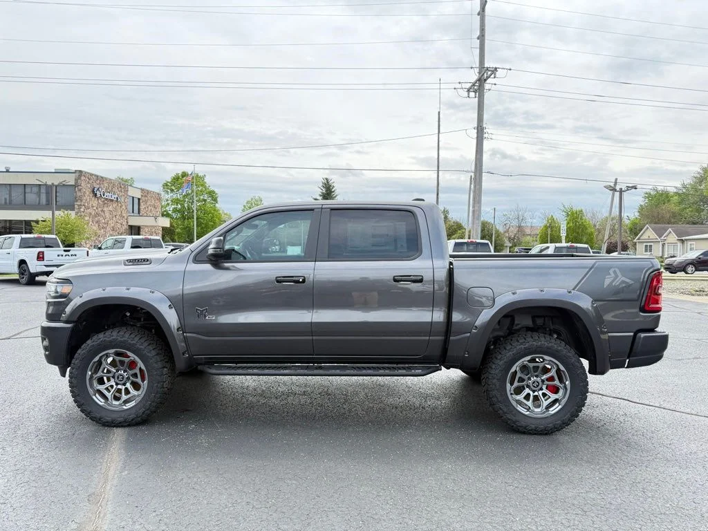 2025 RAM 1500 Big Horn/Lone Star - Photo 4