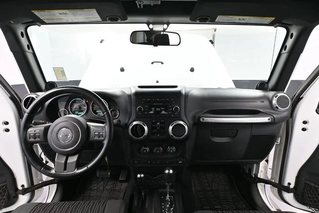 2012 Jeep Wrangler Unlimited Rubicon - Photo 22