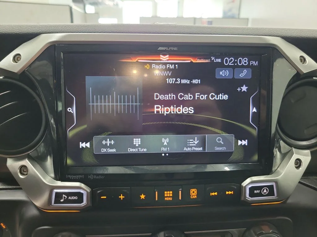 Used 2020 Silver Jeep Unlimited Sport S image 34